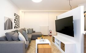 Pagrati'S Best Apartment