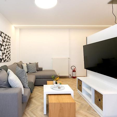 Pagrati'S Best Apartment Athens Exterior photo